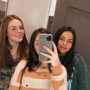 Meet your Posher, Kaitlyn